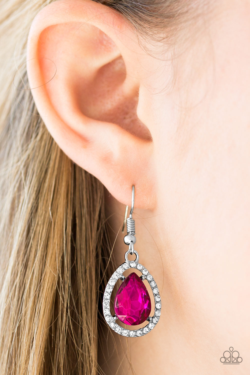 Paparazzi ♥ A One-GLAM Show - Pink ♥ Earrings