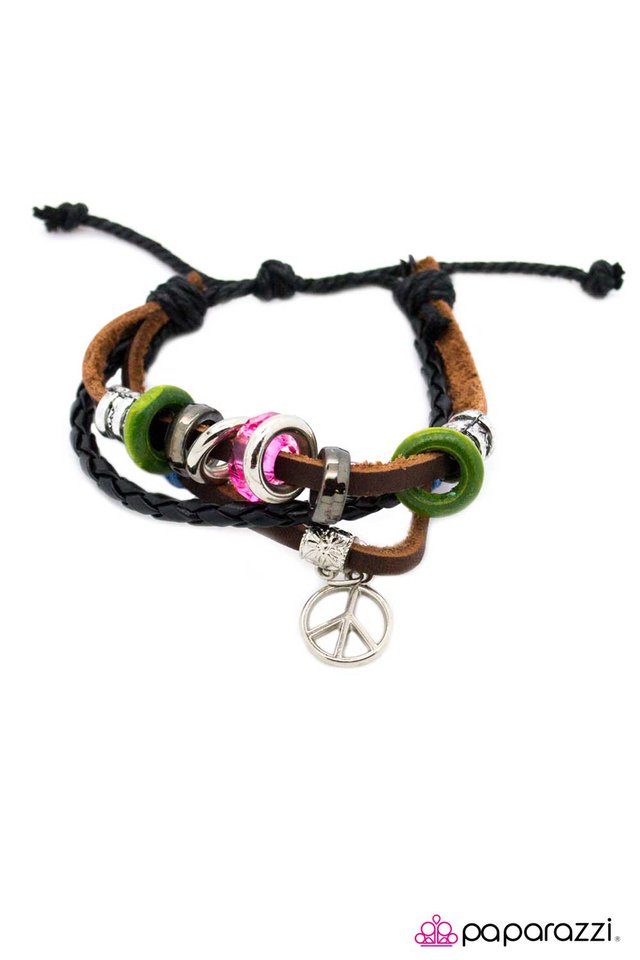 Paparazzi ♥ The Peacemaker - Multi ♥ Bracelet