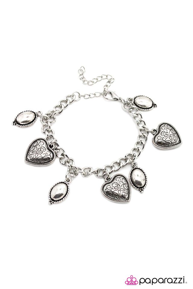Paparazzi ♥ Against All Odds - Silver ♥ Bracelet