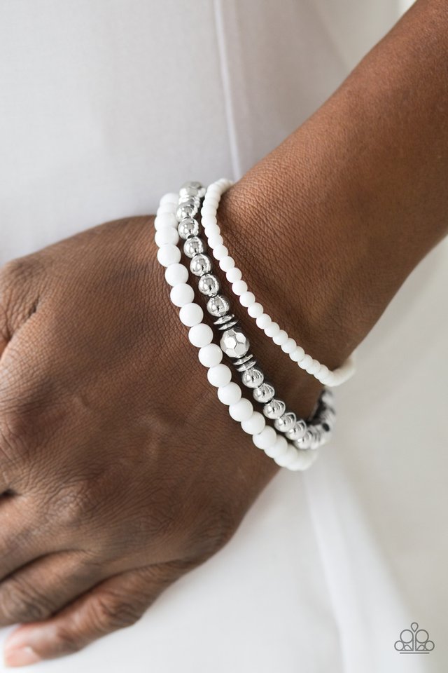 Paparazzi ♥ Midsummer Marvel - White ♥ Bracelet