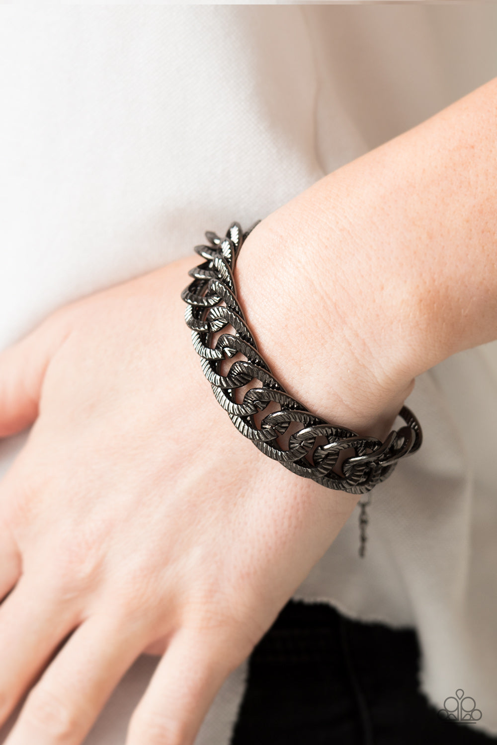 Paparazzi ♥ Bronx Bravado - Black ♥ Bracelet
