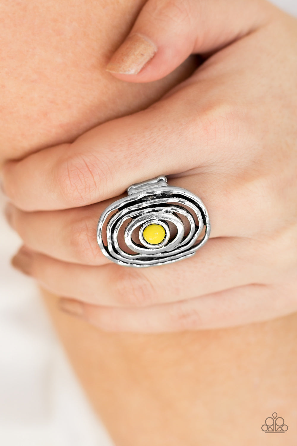 Paparazzi ♥ Colorfully Chaotic - Yellow ♥ Ring