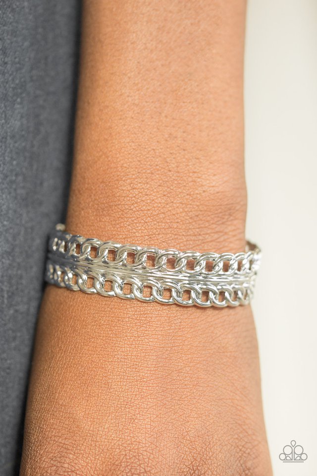 Paparazzi ♥ Progressive Movement - Silver ♥ Bracelet