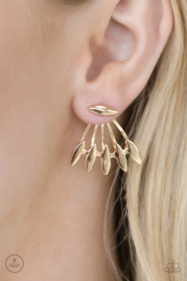 Paparazzi ♥ Radically Rebel - Gold ♥ Post Earrings
