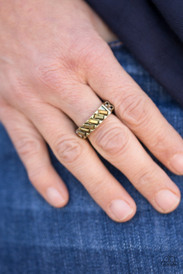 Paparazzi ♥ Cash Is QUEEN - Brass ♥ Ring