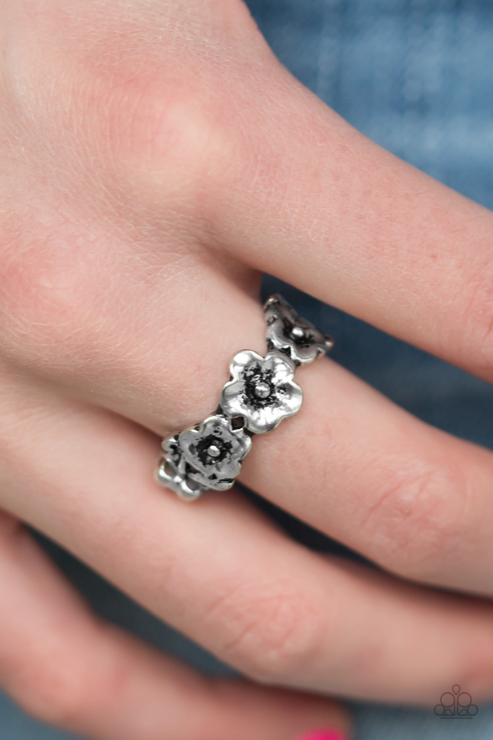 Paparazzi ♥ Spring Meadows - Silver ♥ Ring