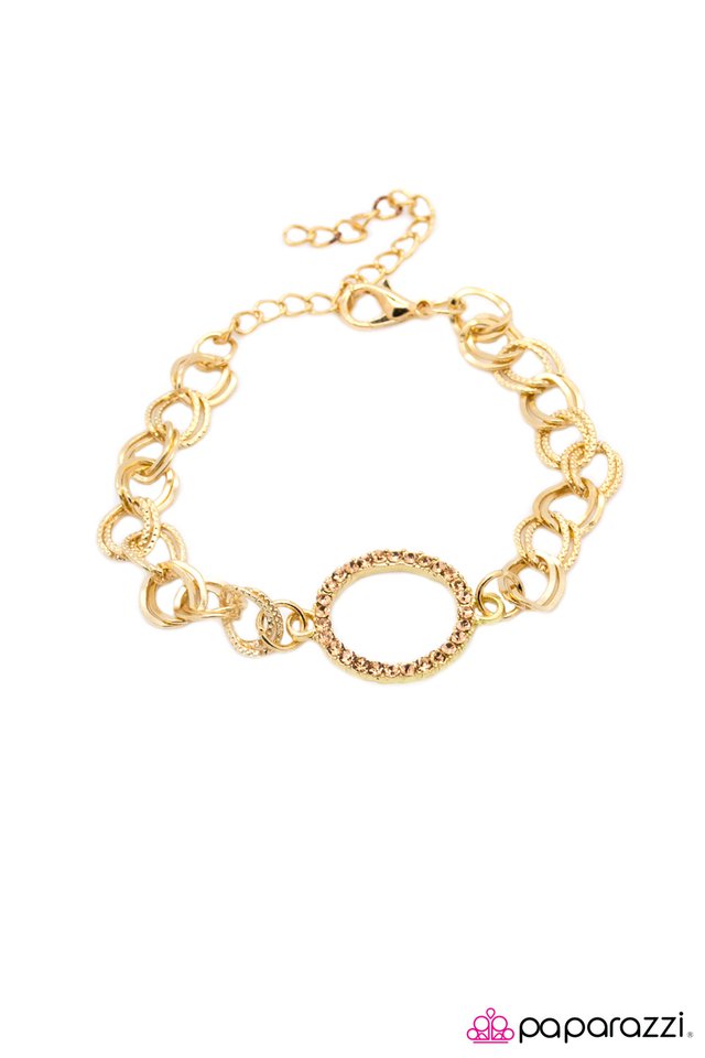 Paparazzi ♥ Clean Up Your Act - Gold ♥ Bracelet