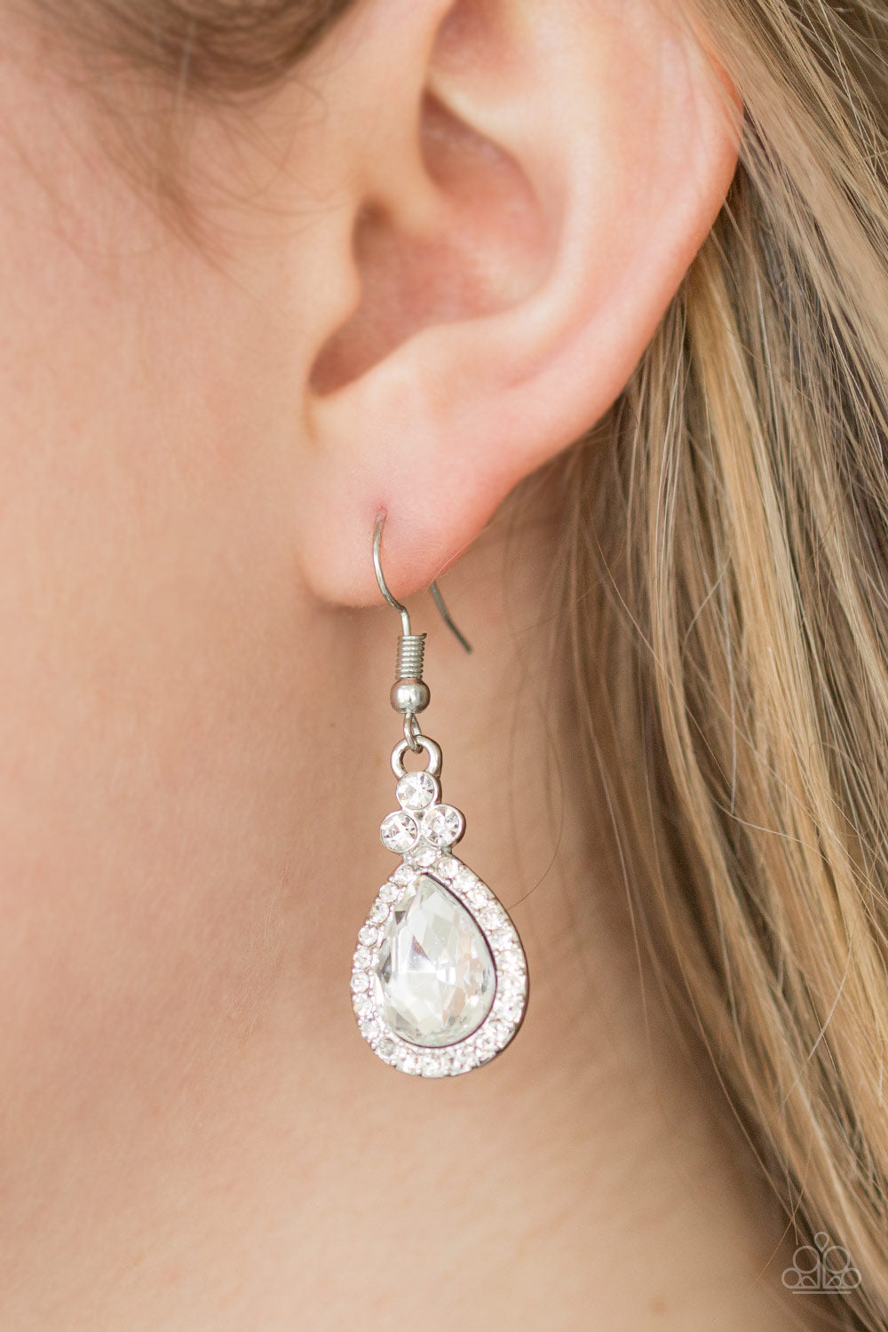Paparazzi ♥ Self-Made Millionaire - White ♥ Earrings