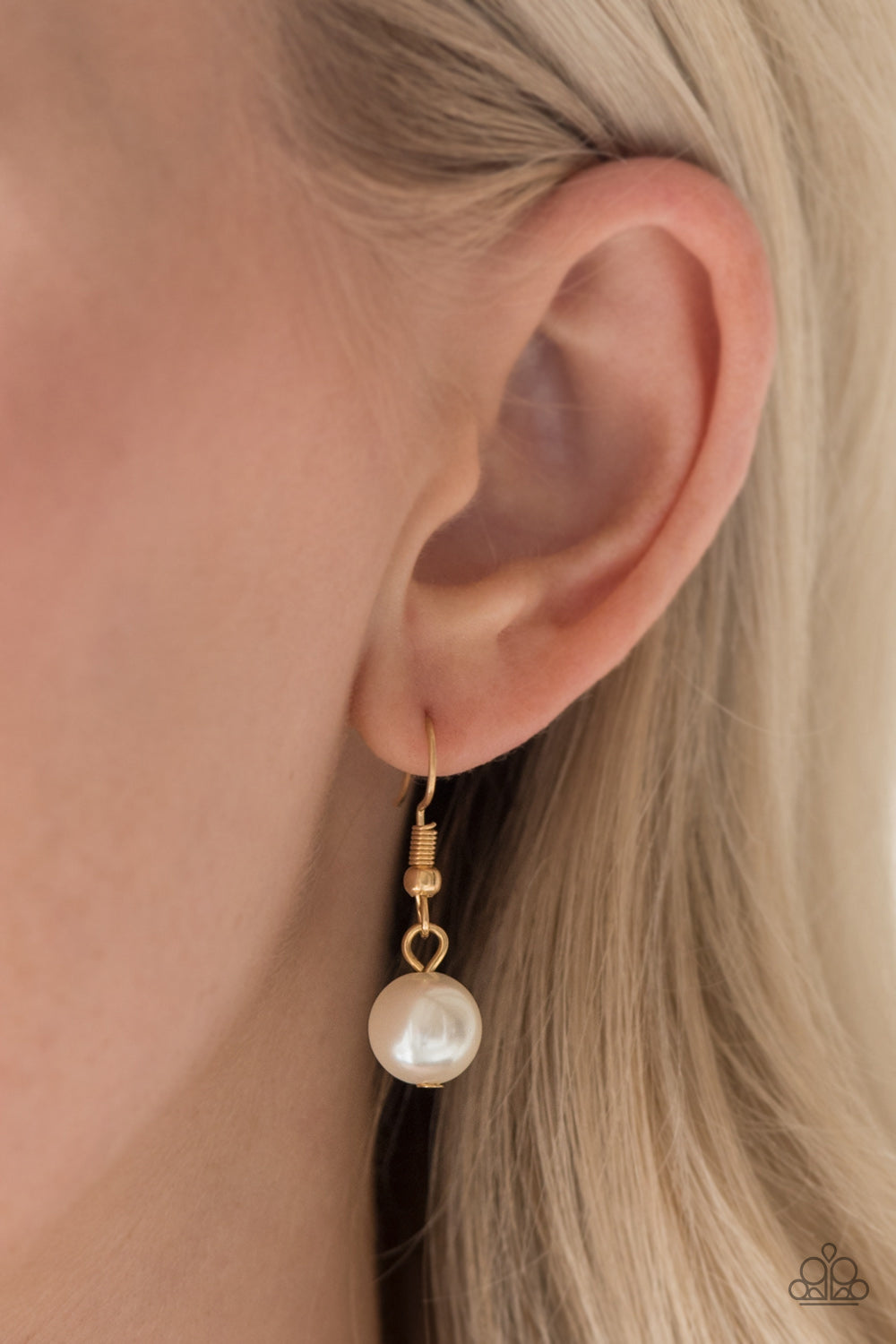 Paparazzi ♥ Midnight Martinis - Gold ♥ Necklace