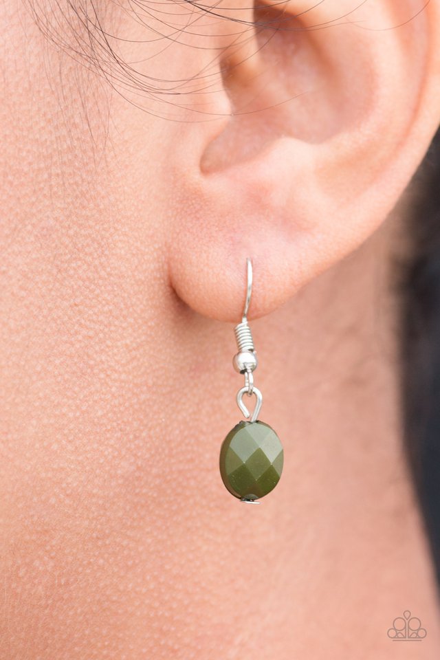 Paparazzi ♥ Take A Gamble - Green ♥ Necklace