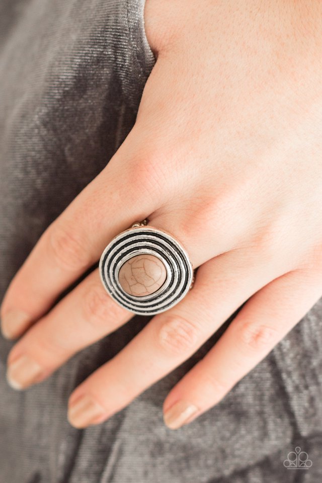 Paparazzi ♥ Spiraling Sands - Brown ♥ Ring