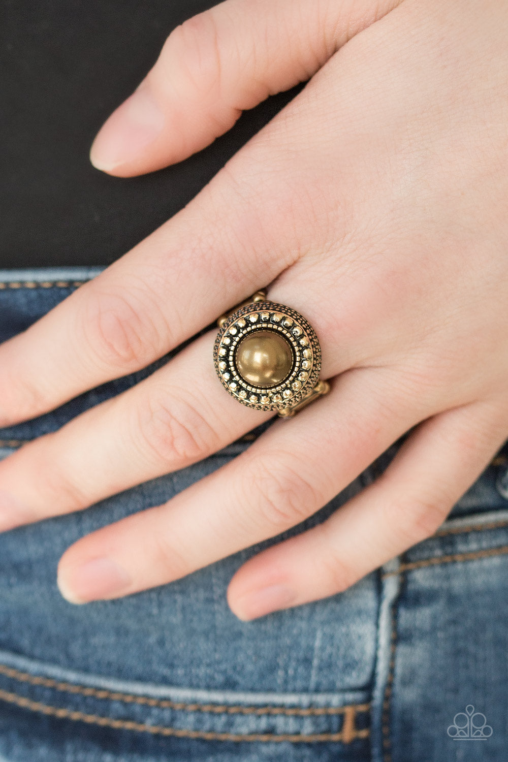 Paparazzi ♥ Bronx Beauty - Brass ♥ Ring