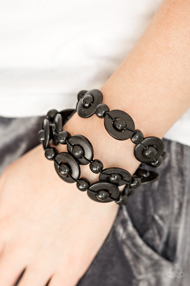 Paparazzi ♥ Cancun Catch - Black ♥ Bracelet