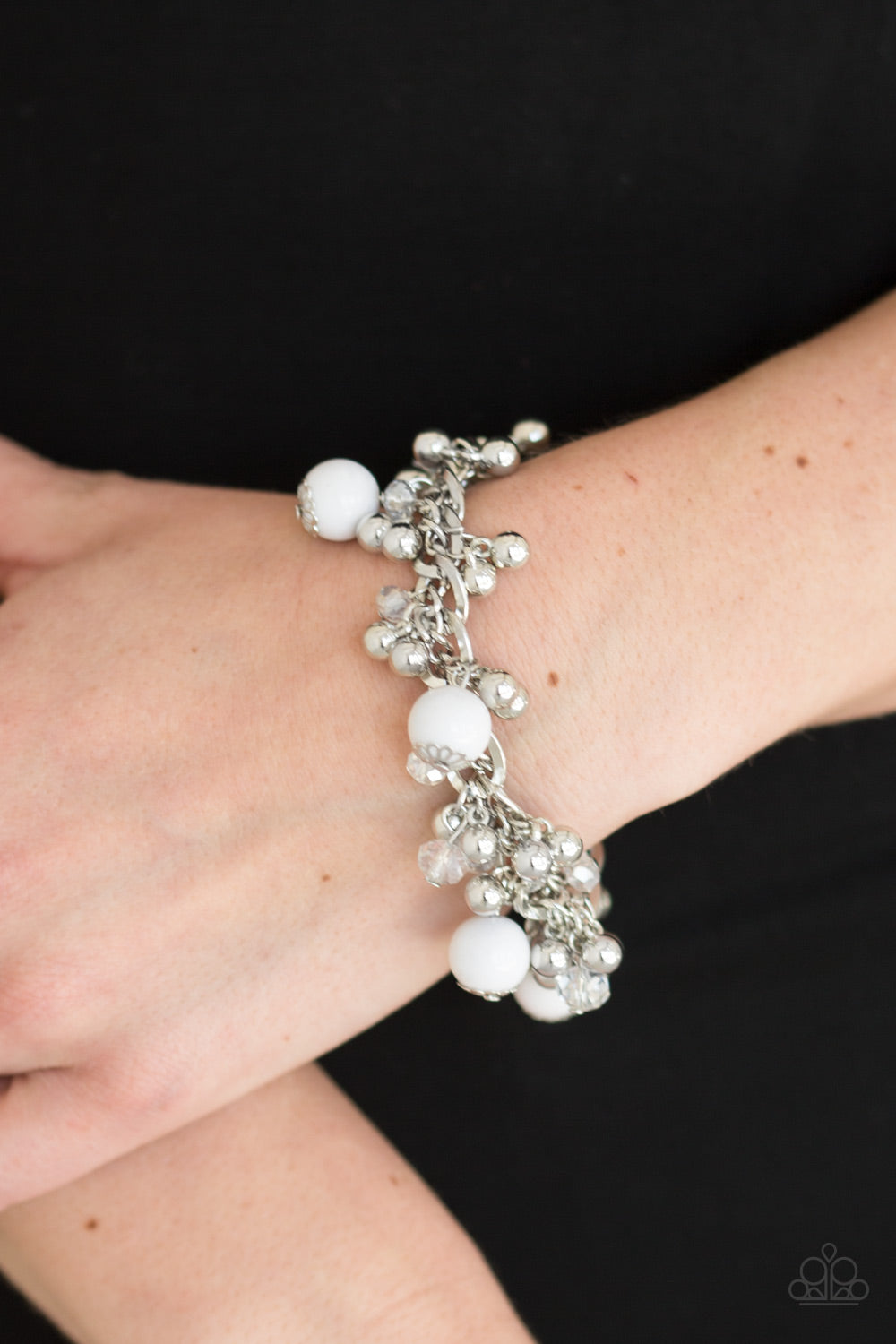 Paparazzi ♥ Pretty In Posh - White ♥ Bracelet