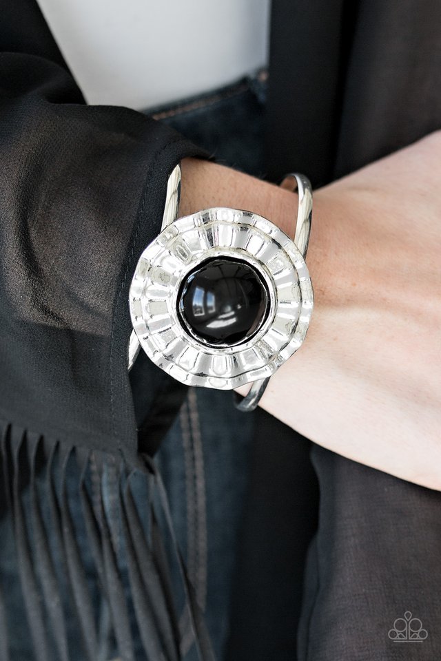 Paparazzi ♥ Call Me Colorful - Black ♥ Bracelet