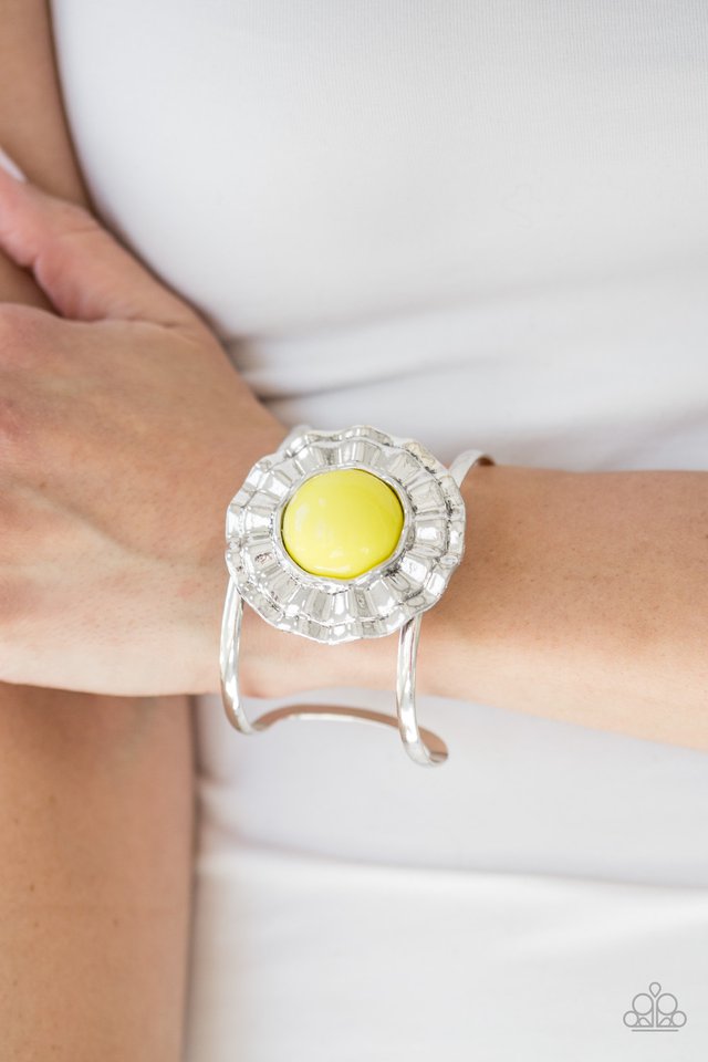 Paparazzi ♥ Call Me Colorful - Yellow ♥ Bracelet