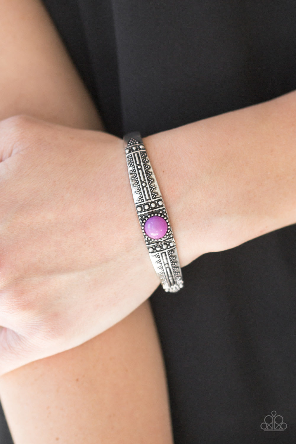 Paparazzi ♥ Singing Sahara - Purple ♥ Bracelet