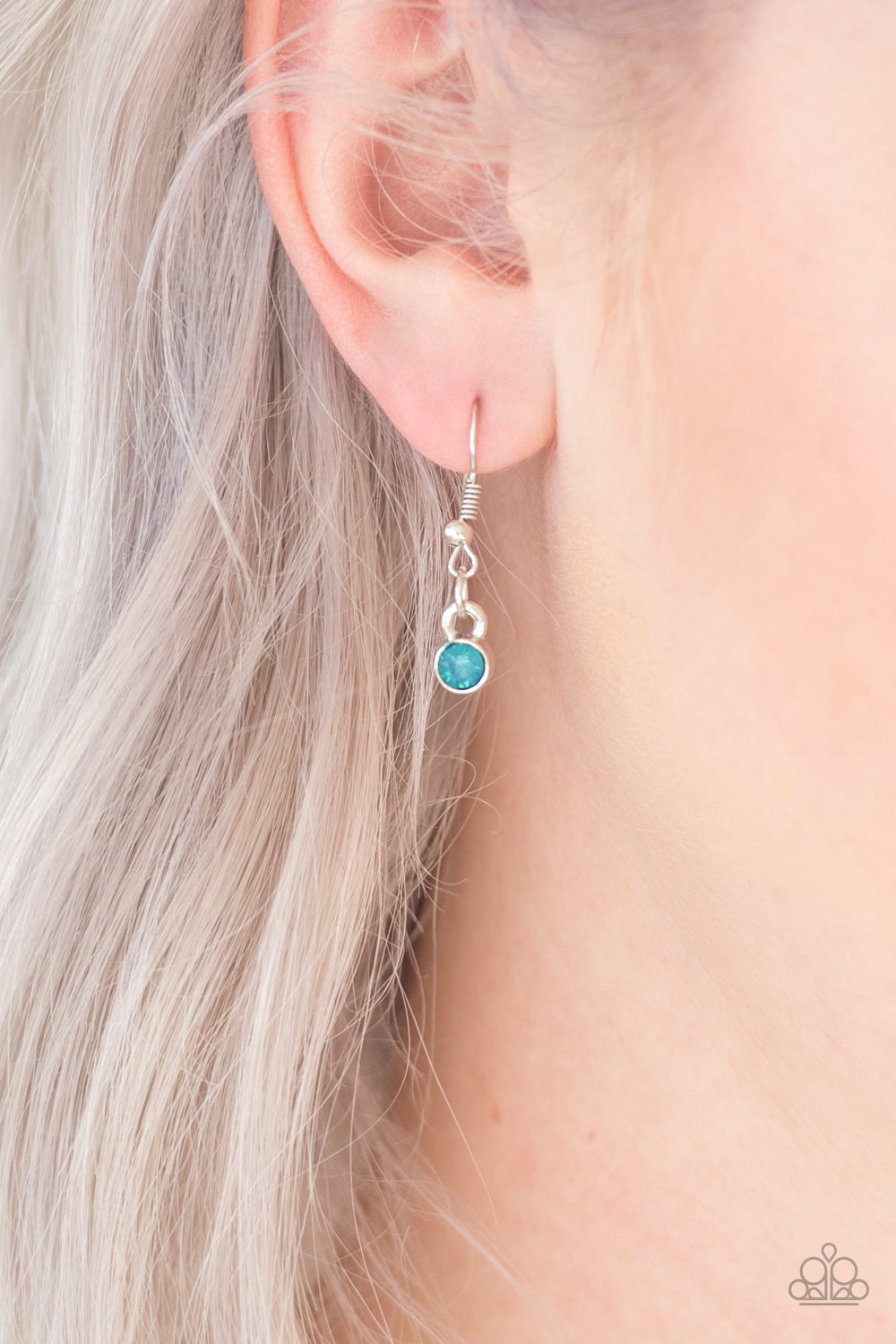 Paparazzi ♥ The Glow Show - Blue ♥ Necklace