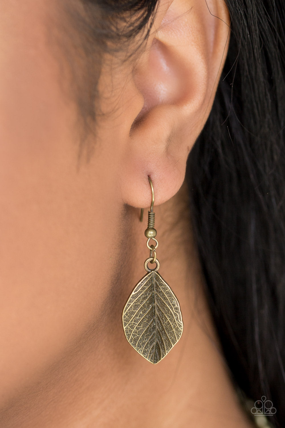 Paparazzi ♥ Serenely Sequoia - Brass ♥ Necklace