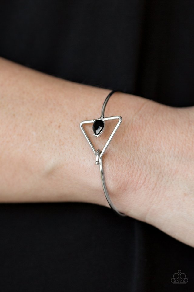 Paparazzi ♥ Gorgeously Giza - Black ♥ Bracelet