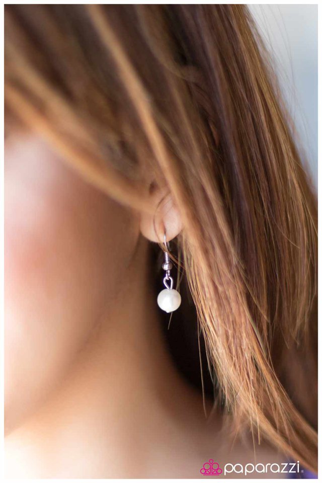 Paparazzi ♥ Two Hearts Beat As One - White ♥ Necklace