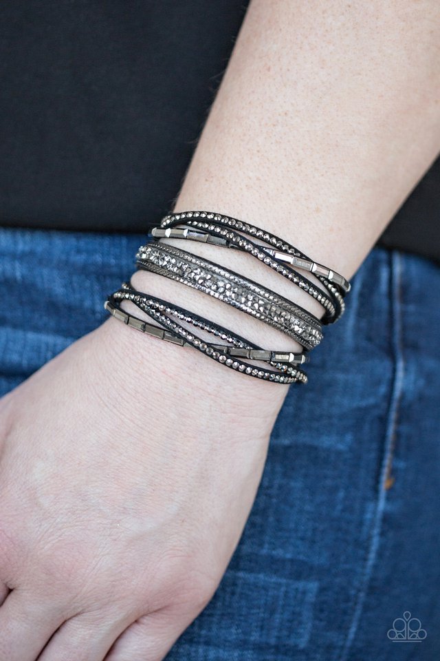 Paparazzi ♥ Punk Prowess - Black ♥ Bracelet