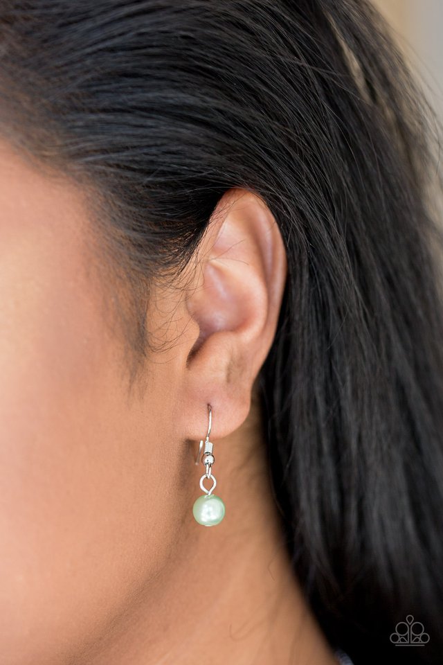 Paparazzi ♥ Traditionally Traditional - Green ♥ Necklace