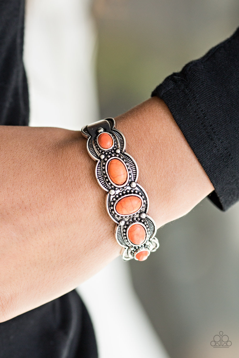 Paparazzi ♥ Desert Farer - Orange ♥ Bracelet