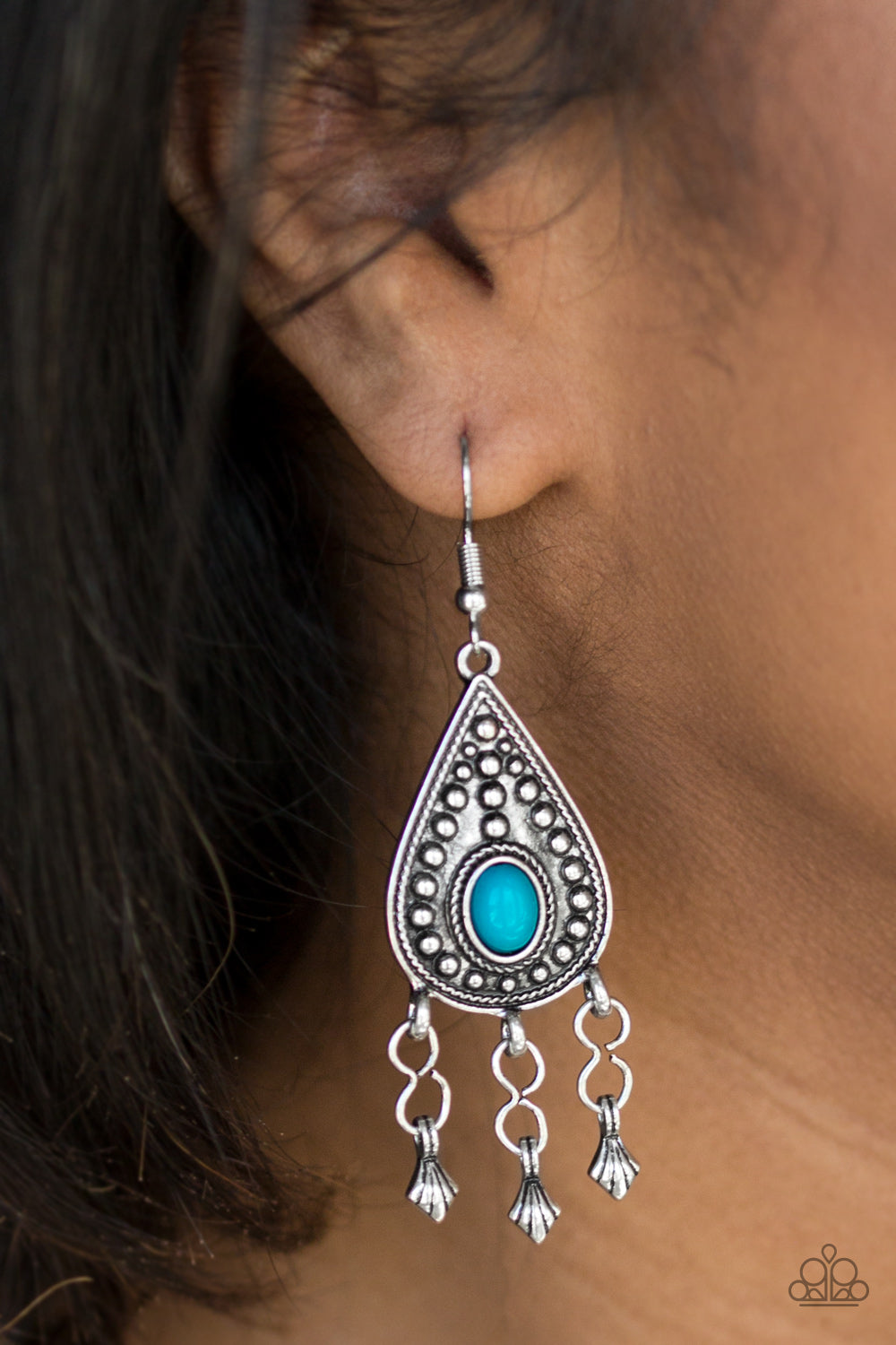 Paparazzi ♥ Sahara Song - Blue ♥ Earrings