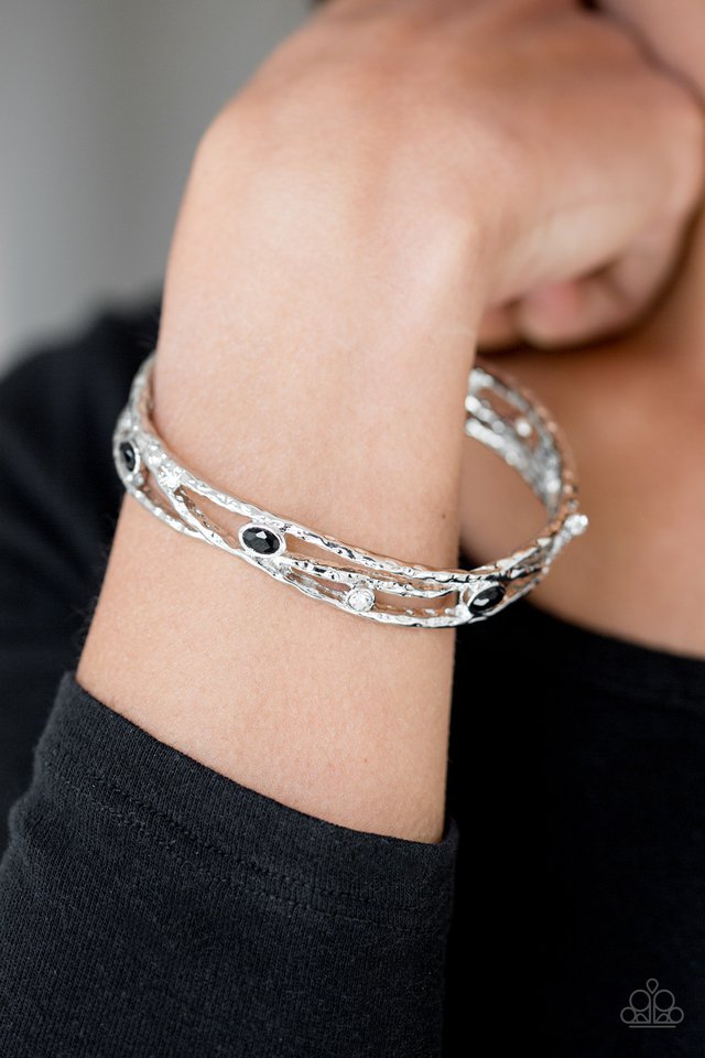 Paparazzi ♥ Glitter Fever - Black ♥ Bracelet