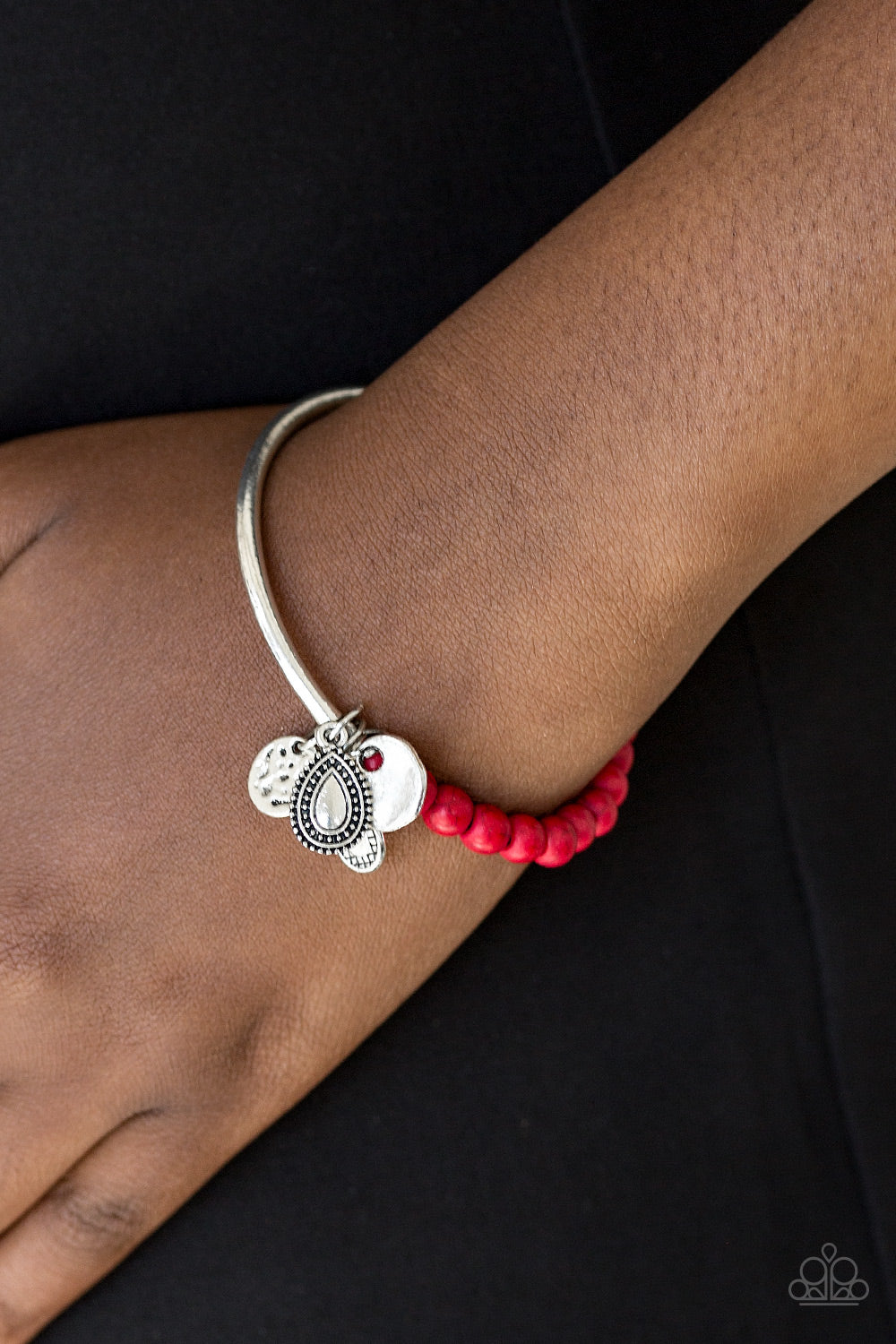 Paparazzi ♥ Ever Everest - Red ♥ Bracelet