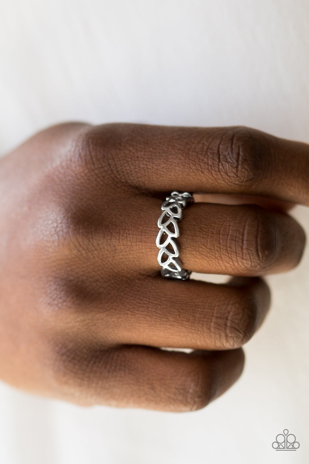 Paparazzi ♥ Garland Grandeur - Silver ♥ Ring