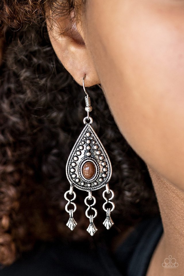 Paparazzi ♥ Sahara Song - Brown ♥ Earrings