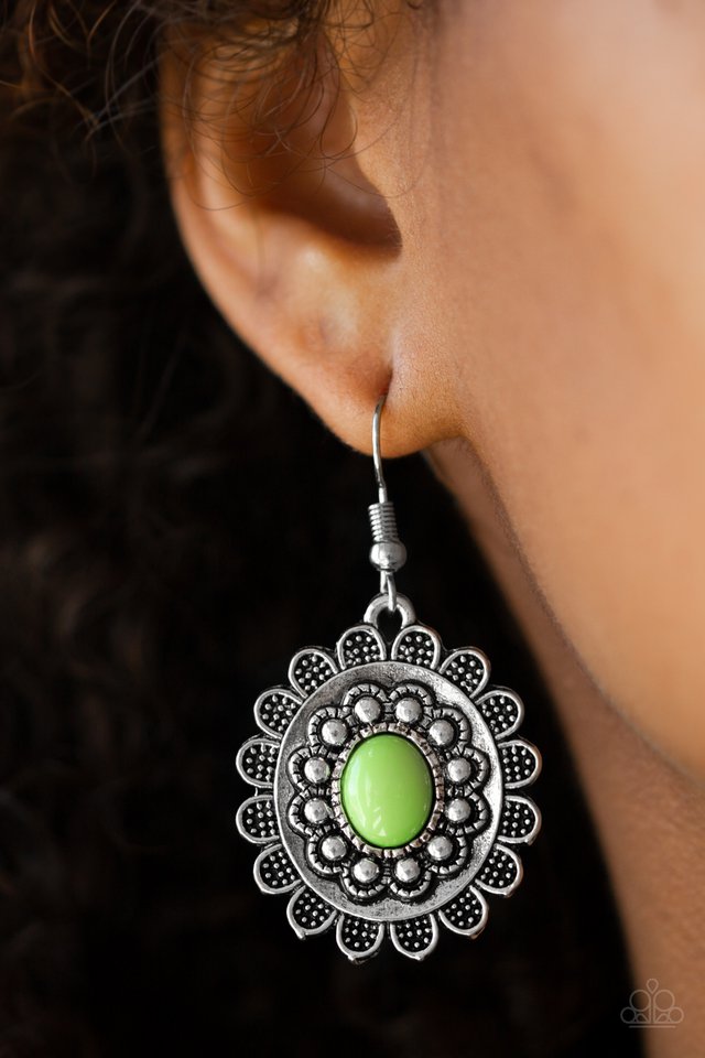 Paparazzi ♥ Summer Blooms - Green ♥ Earrings