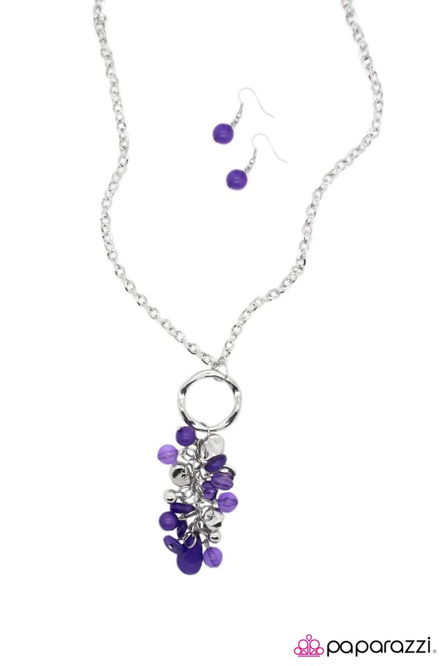 Paparazzi ♥ To The Ends of the Earth - Purple ♥ Necklace