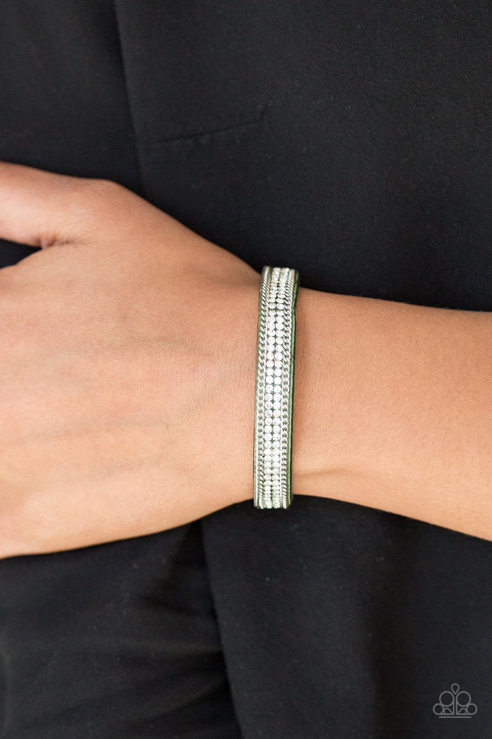 Paparazzi ♥ Babe Bling - Green ♥ Bracelet