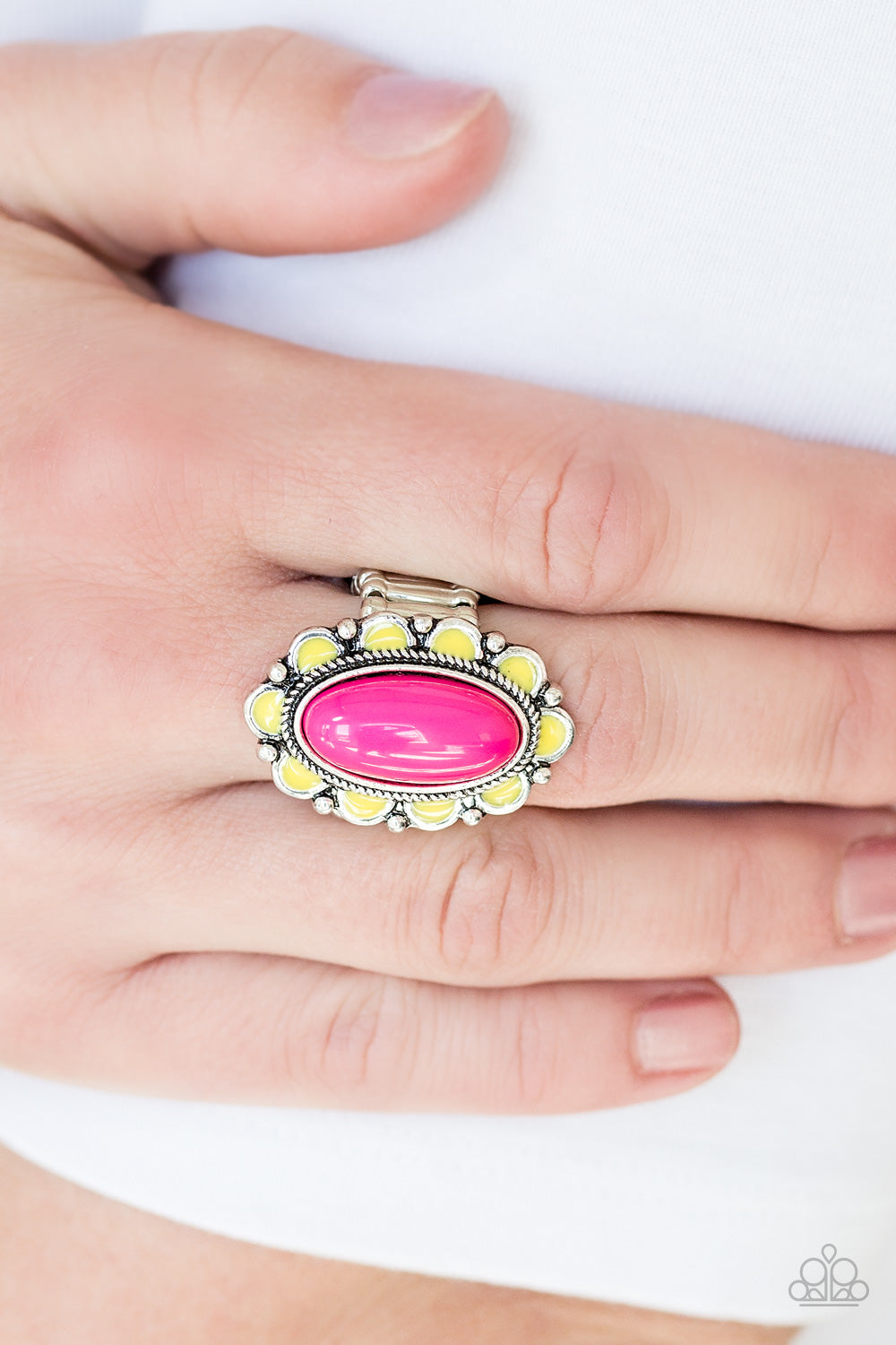 Paparazzi ♥ Beach Bloom - Pink ♥ Ring
