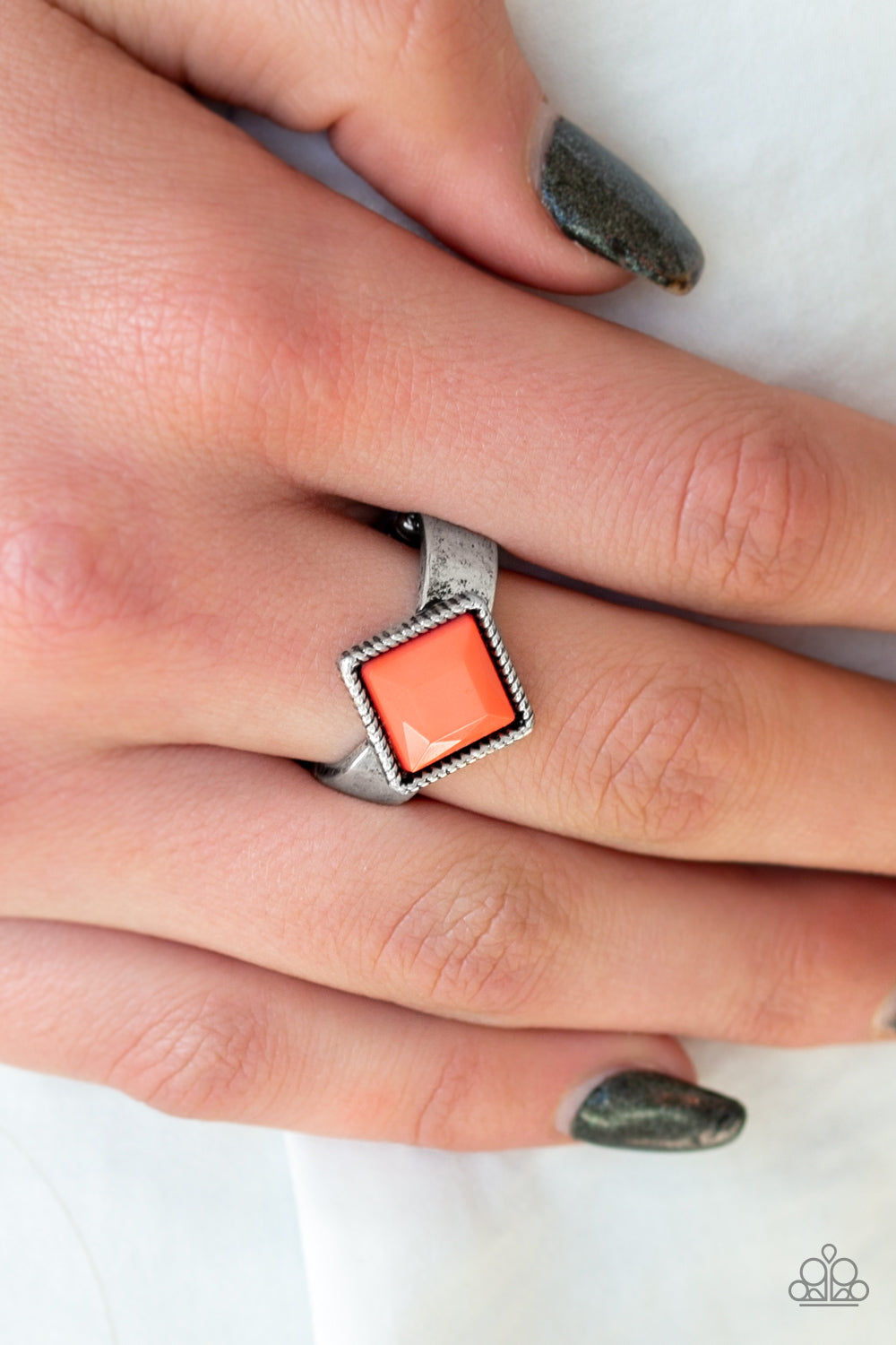 Paparazzi ♥ Stylishly Fair and Square - Orange ♥ Ring