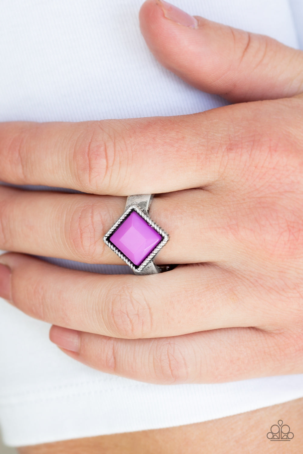 Paparazzi ♥ Stylishly Fair and Square - Purple ♥ Ring