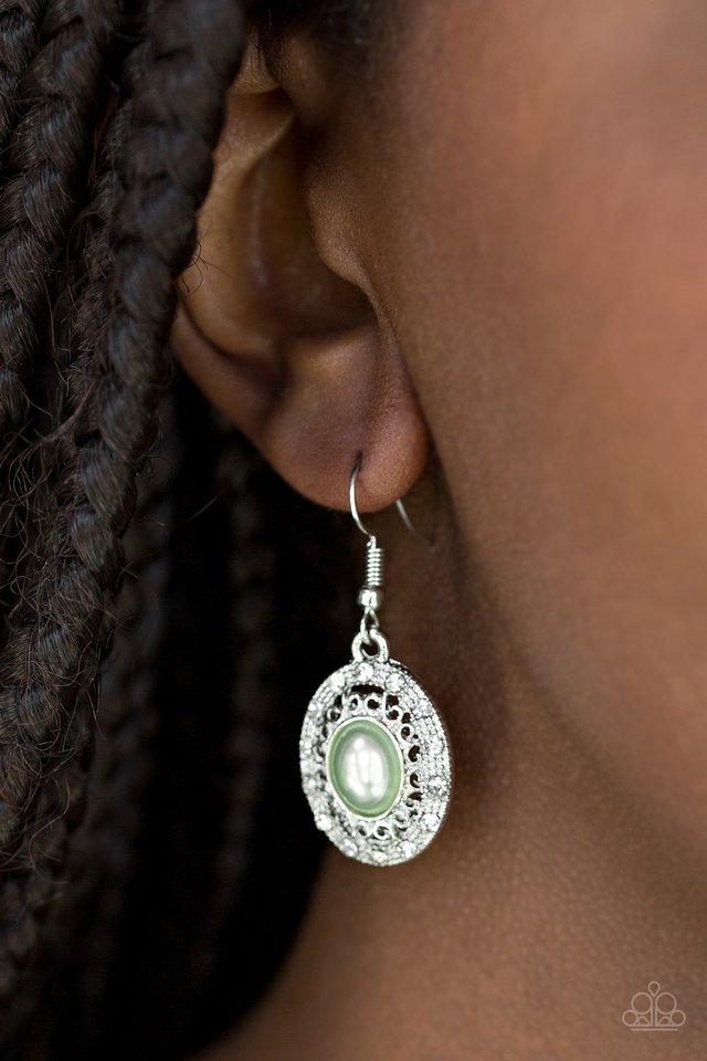 Paparazzi ♥ Good LUXE To You! - Green ♥ Earrings