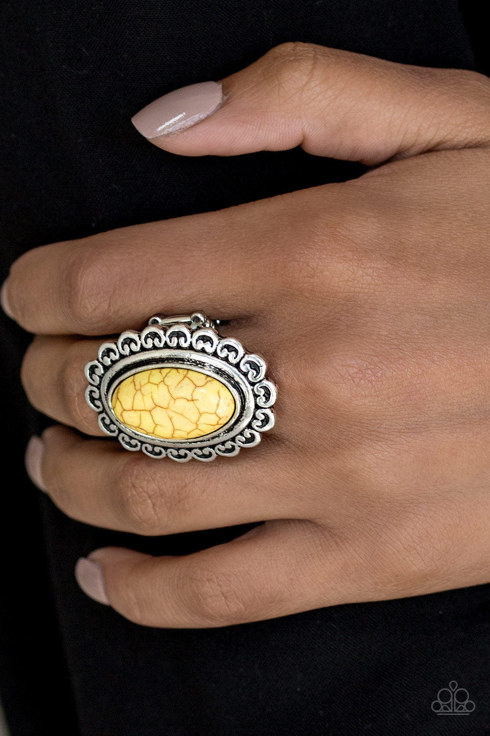 Paparazzi ♥ Madly Nomad - Yellow ♥ Ring