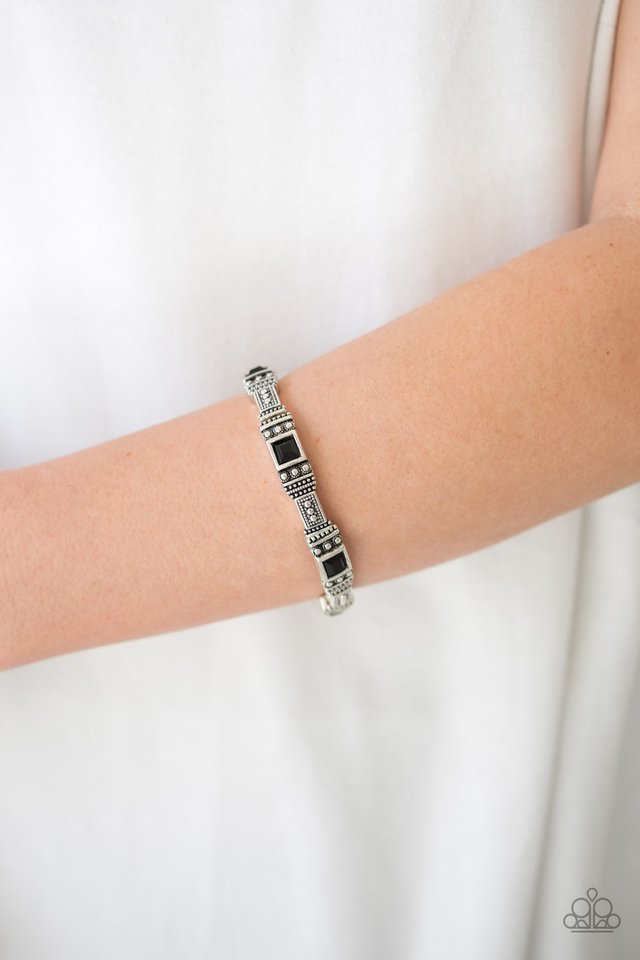 Paparazzi ♥ Totally Traveler - Black ♥ Bracelet
