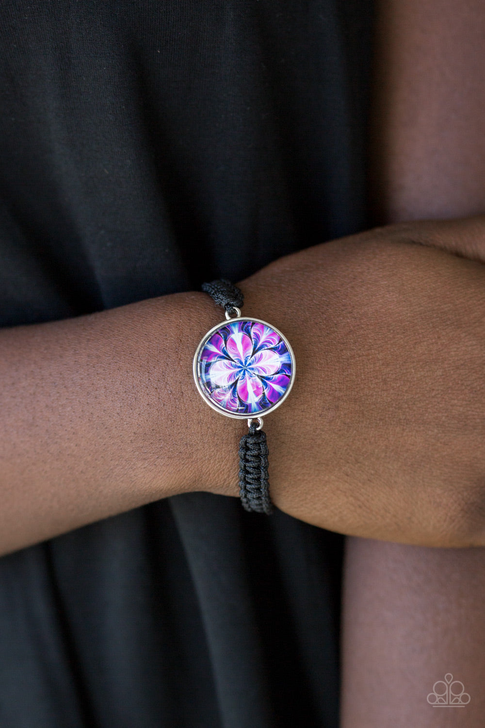 Paparazzi ♥ Tropic Topic - Black ♥ Bracelet