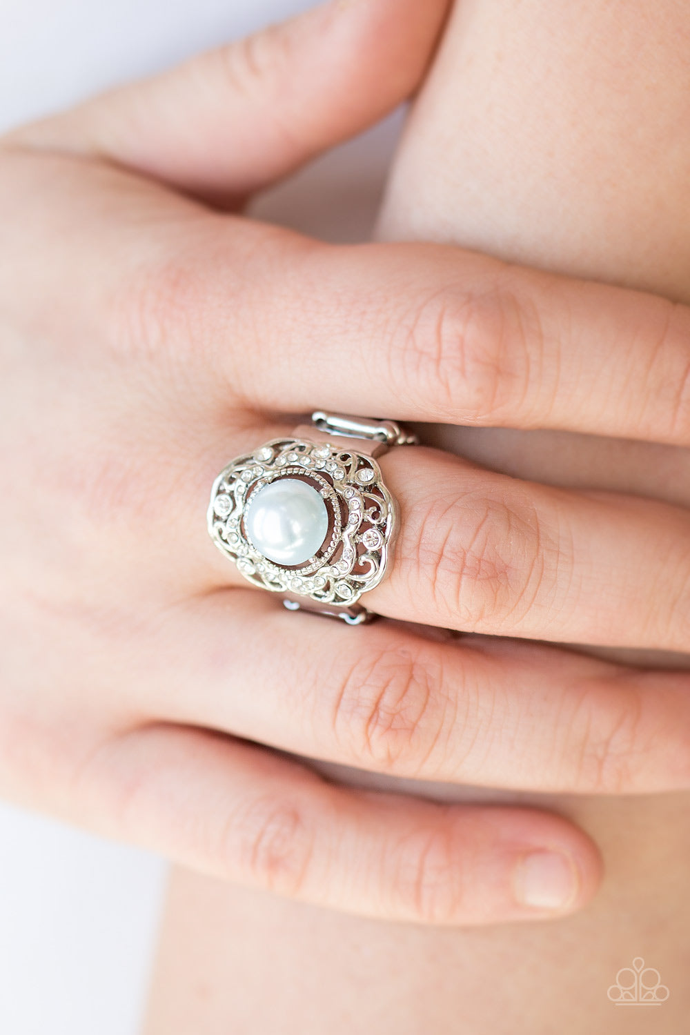 Paparazzi ♥ Pearl Princess - Blue ♥ Ring