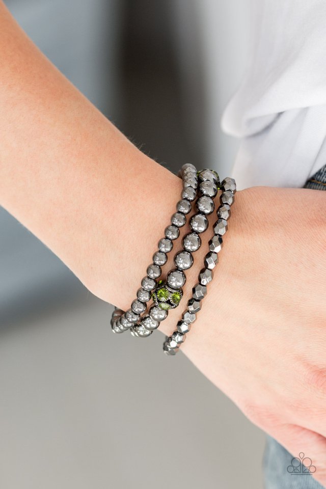 Paparazzi ♥ Noticeably Noir - Green ♥ Bracelet