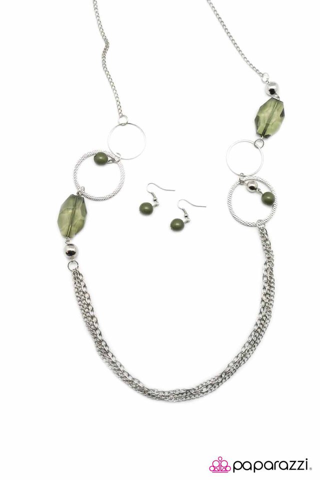 Paparazzi ♥ Green Acres - Green ♥ Necklace