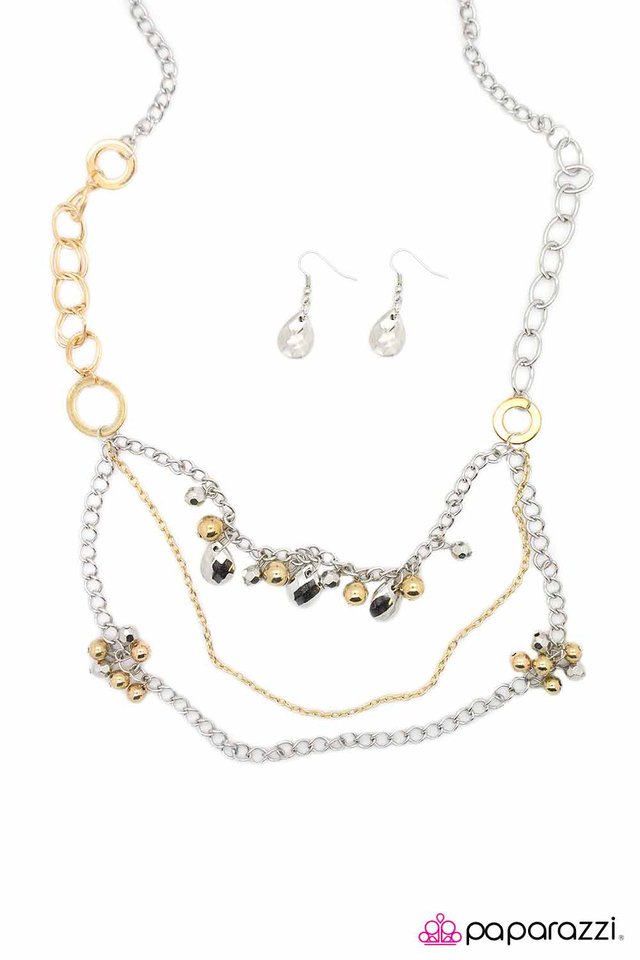 Paparazzi ♥ A Sight For Sore Eyes - Silver ♥ Necklace