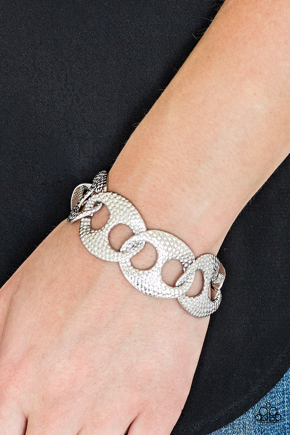 Paparazzi ♥ Casual Connoisseur - Silver ♥ Bracelet