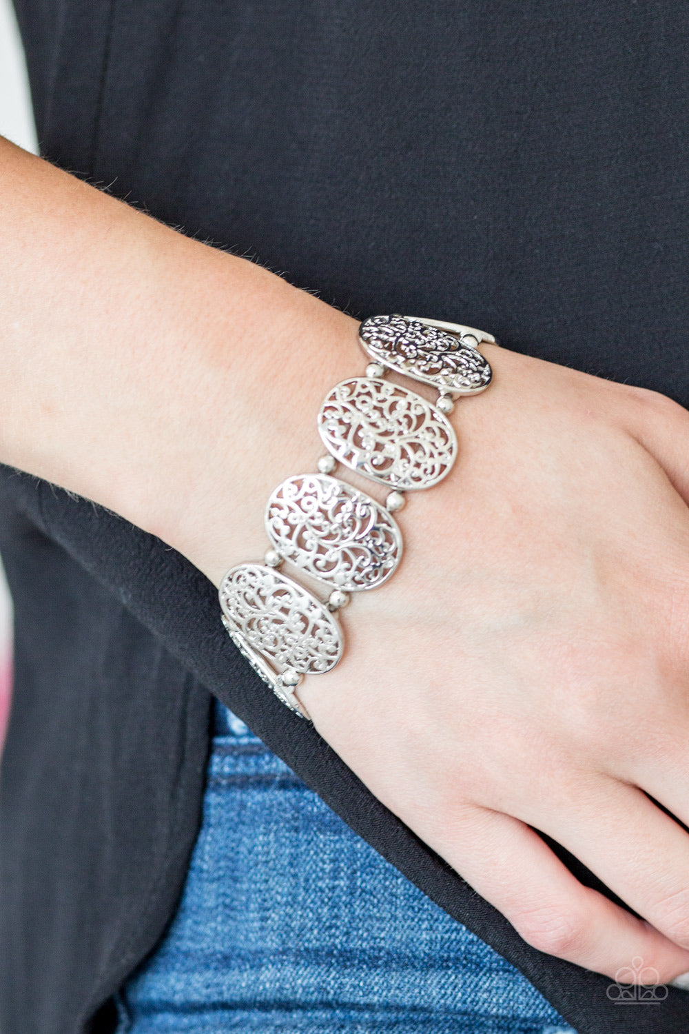 Paparazzi ♥ Everyday Elegance - Silver ♥ Bracelet