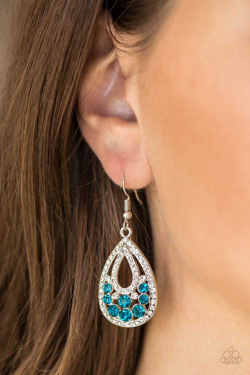 Paparazzi ♥ Sparkling Stardom - Blue ♥ Earrings